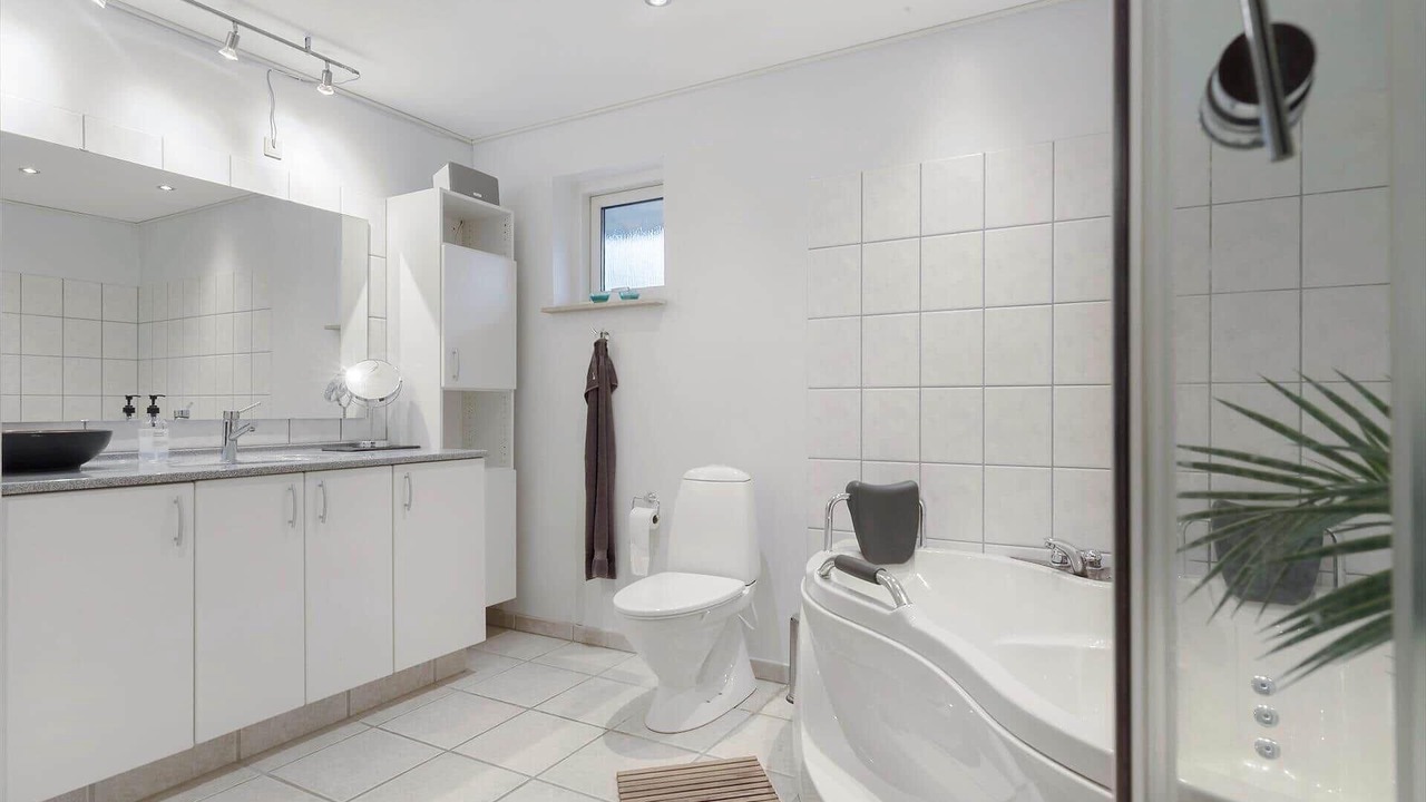 Photo of Bathroom in Øksenmølle