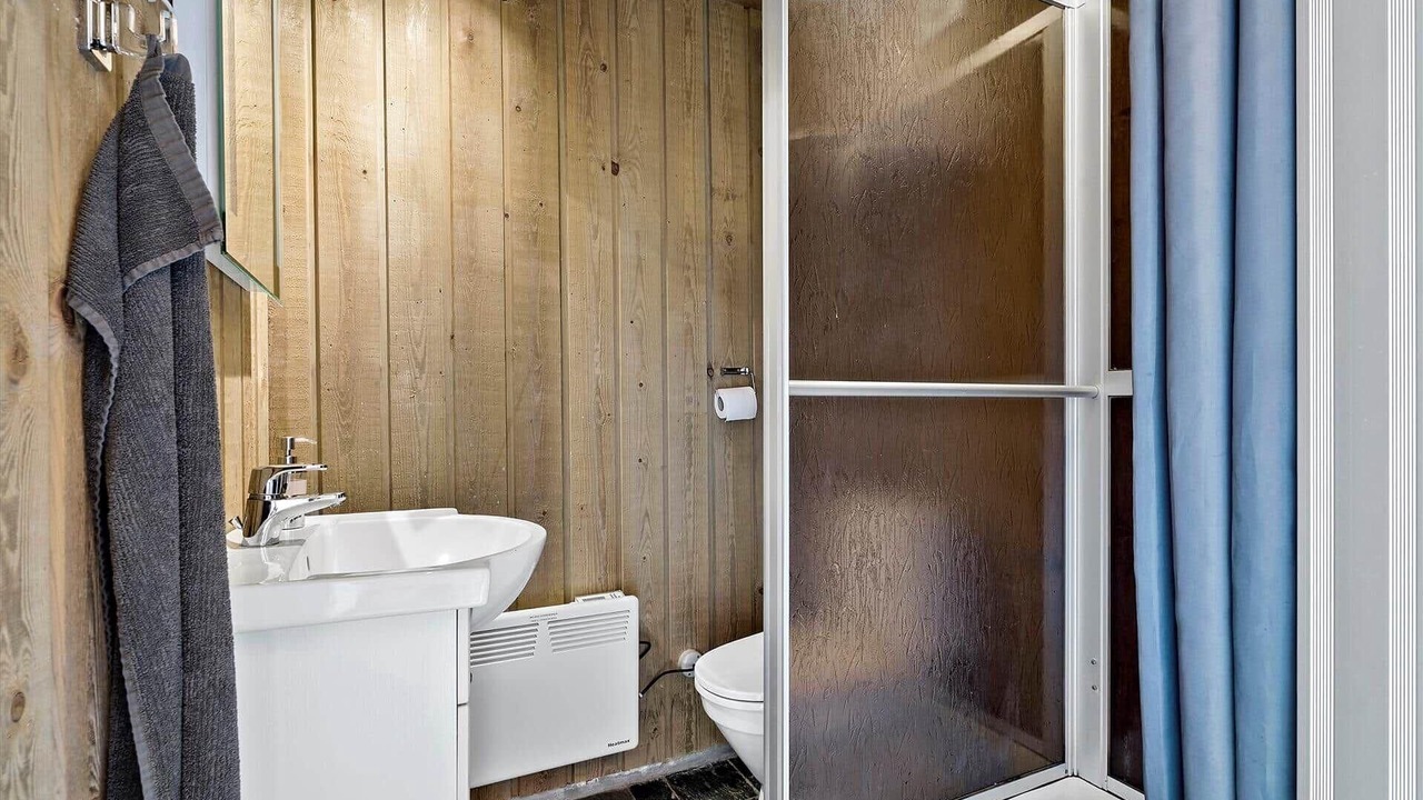 Photo of Bathroom in Vemb