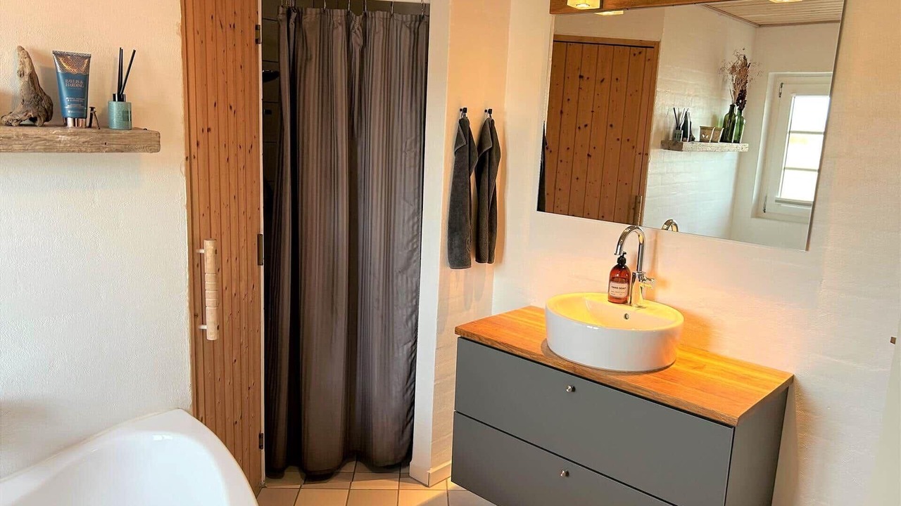 Photo of Bathroom in Øhuse