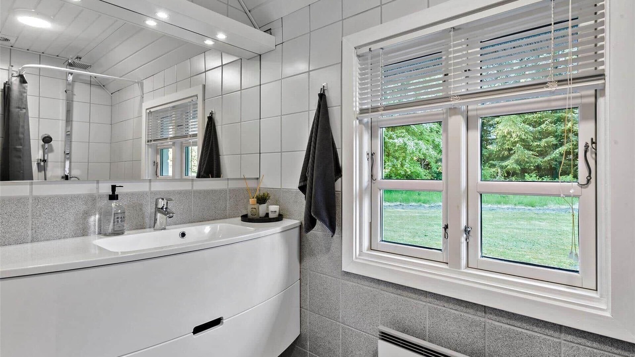 Photo of Bathroom in Øby