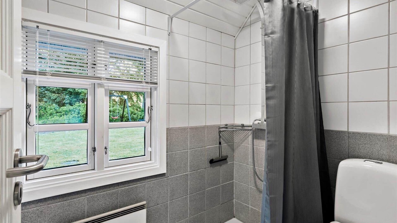 Photo of Bathroom in Øby