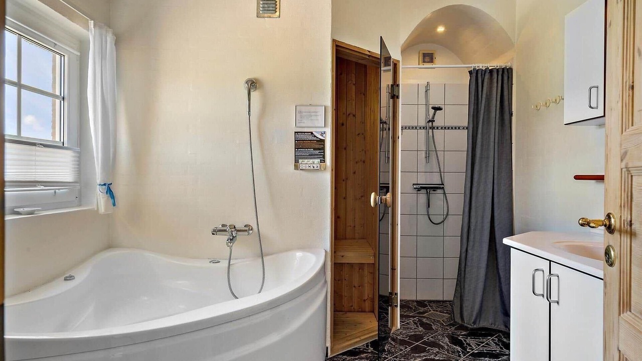 Photo of Bathroom in Øhuse