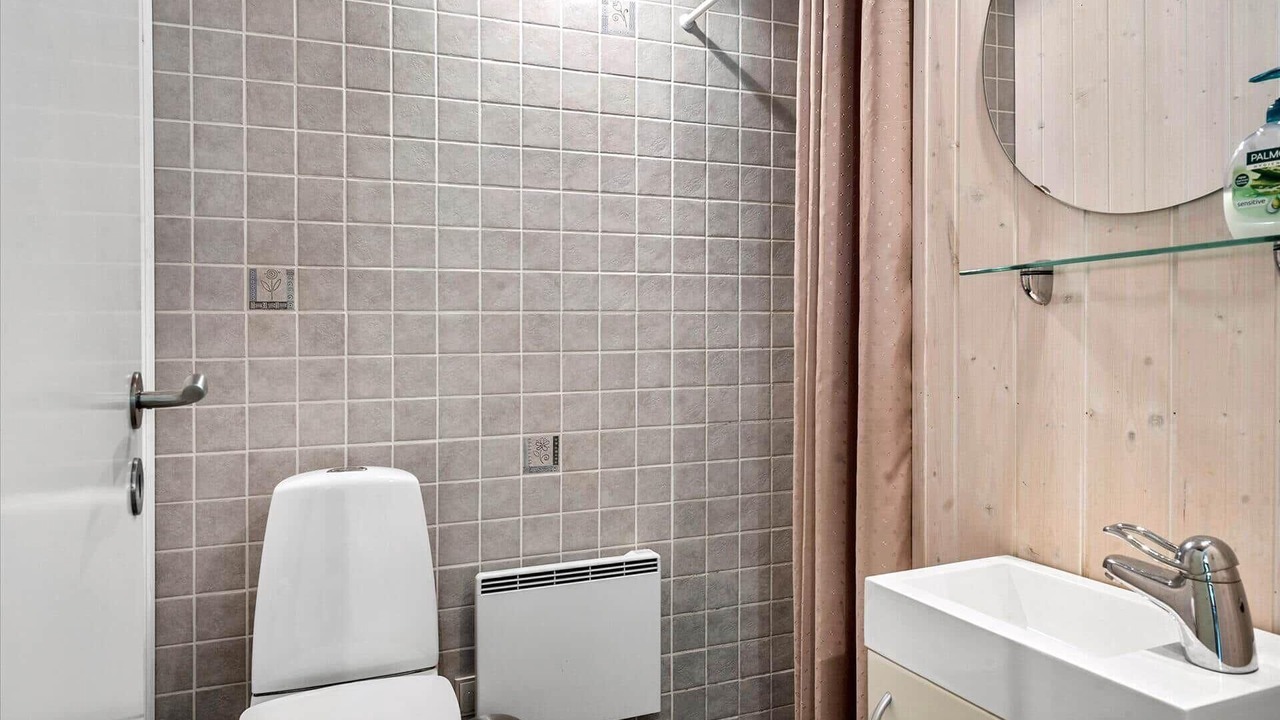 Photo of Bathroom in Fjand Badeby