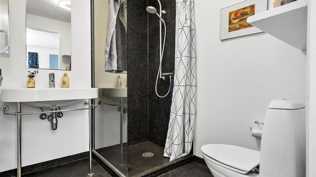 Photo of Bathroom in Frolunde