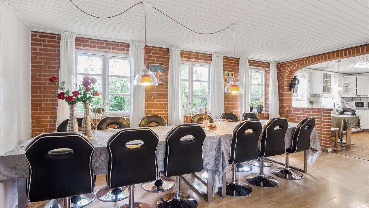 Photo of Others in Frolunde