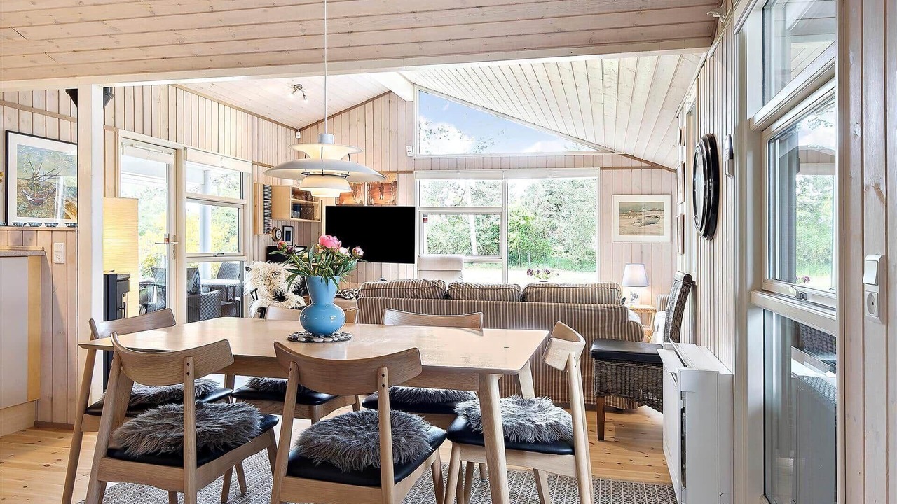 Photo of Others in Frolunde