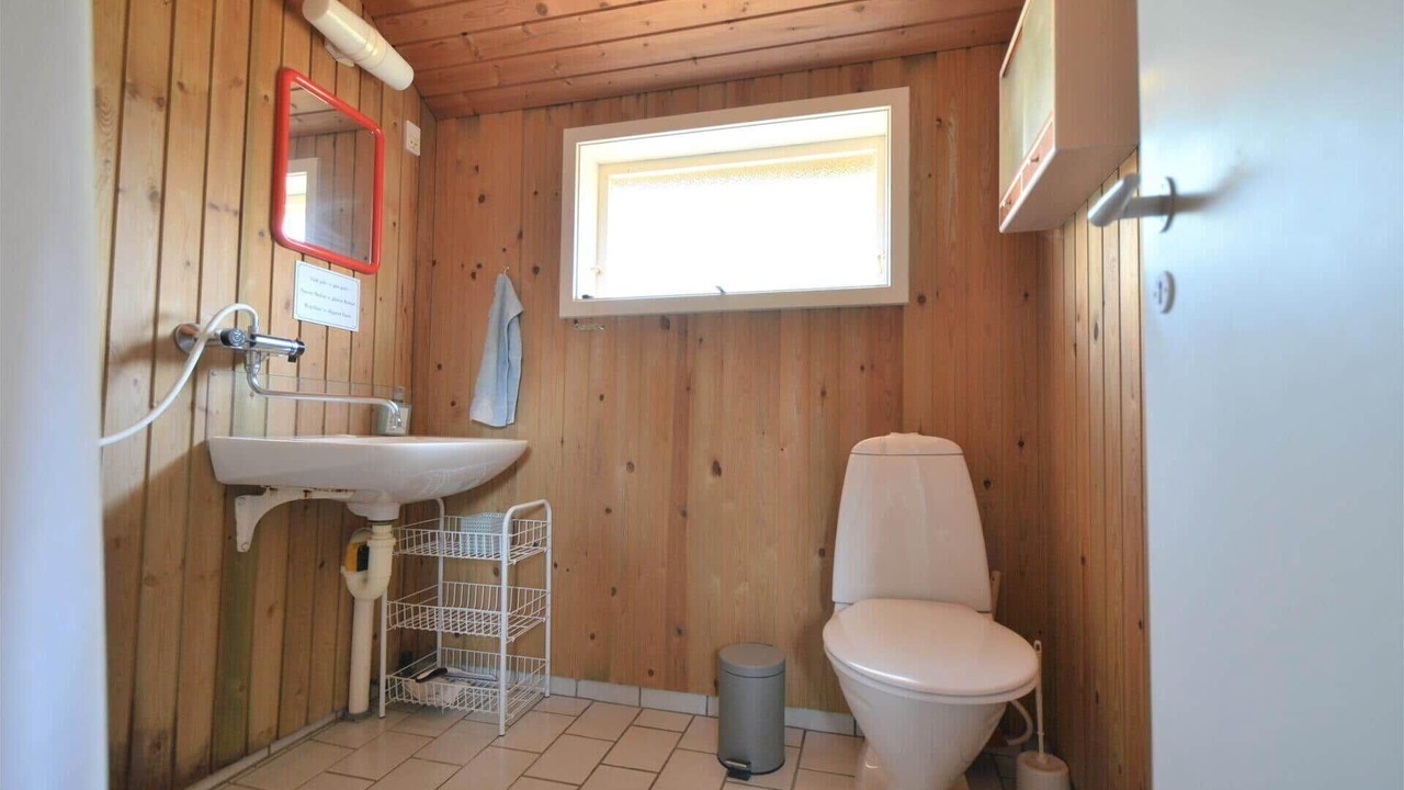 Photo of Bathroom in Fjand Badeby