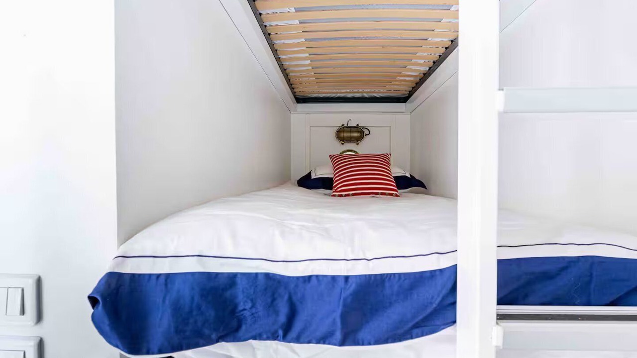 Photo of Bedroom in Notre Dame