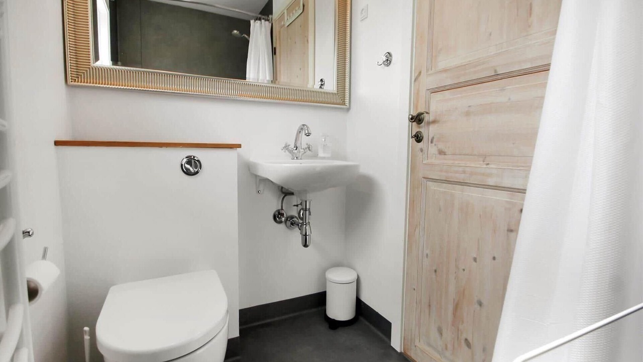 Photo of Bathroom in Frolunde