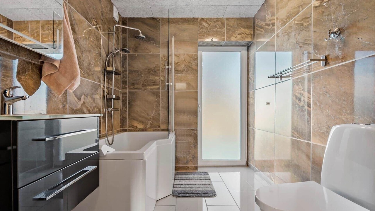 Photo of Bathroom in Allingabro