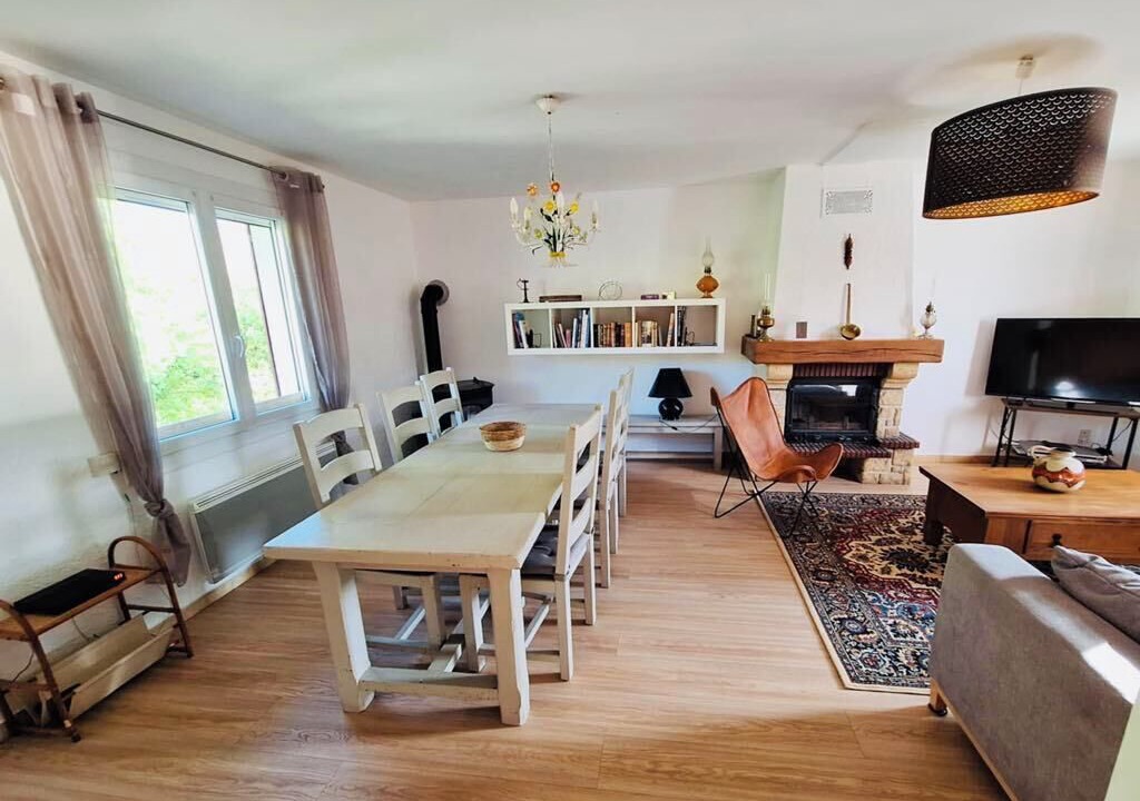 Photo of Livingroom in Mas-Saint-Chely
