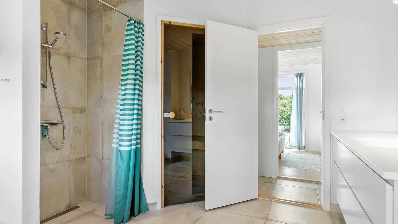 Photo of Bathroom in Tversted