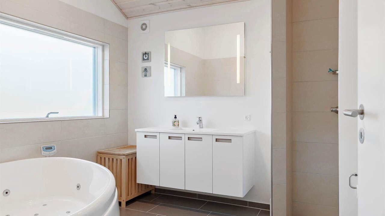 Photo of Bathroom in Skram
