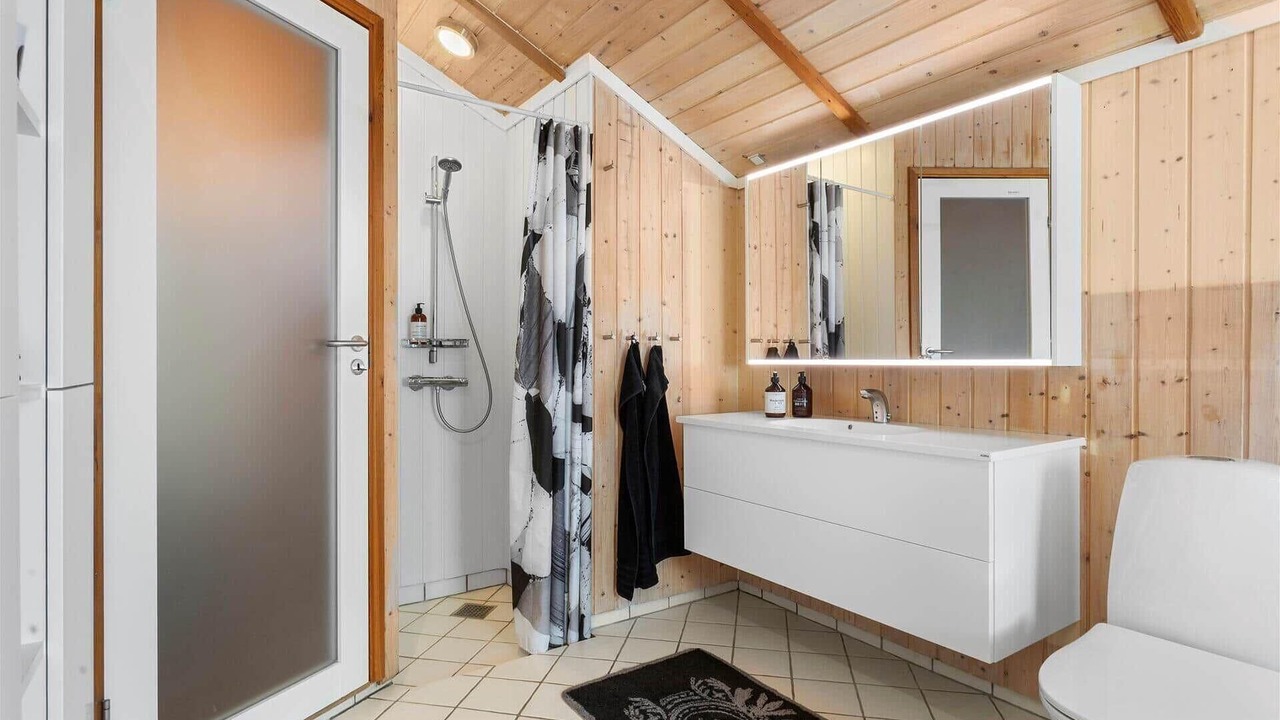 Photo of Bathroom in Tversted