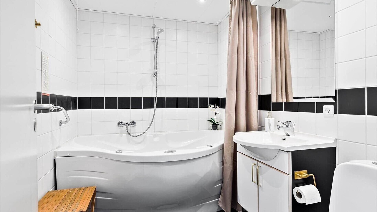 Photo of Bathroom in Tversted
