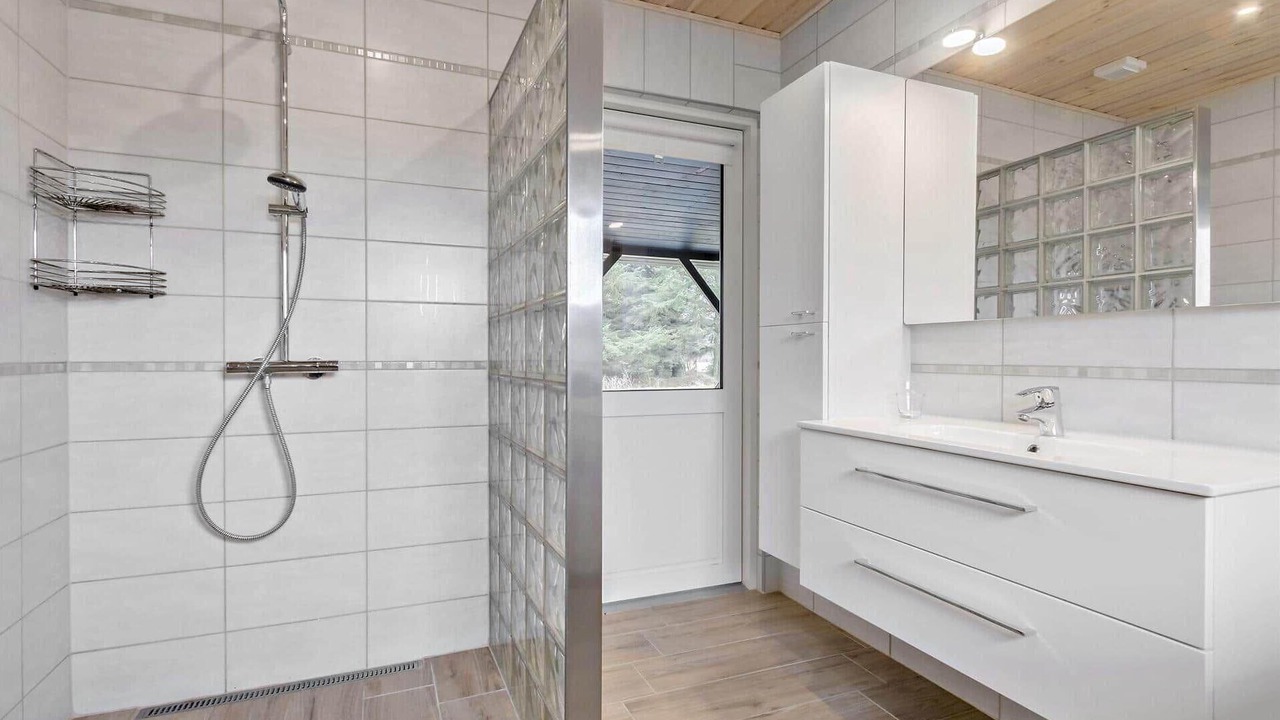 Photo of Bathroom in Tversted