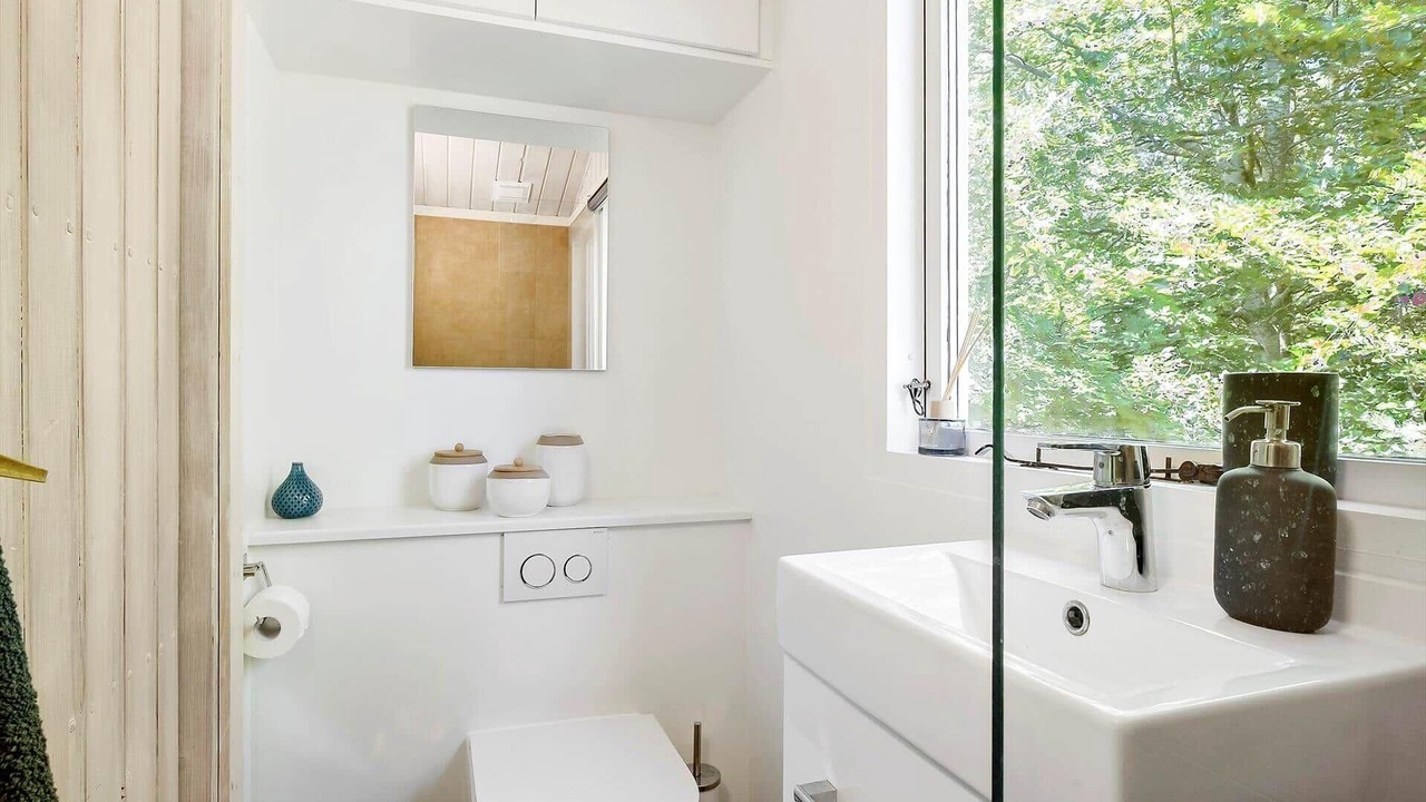 Photo of Bathroom in Skram