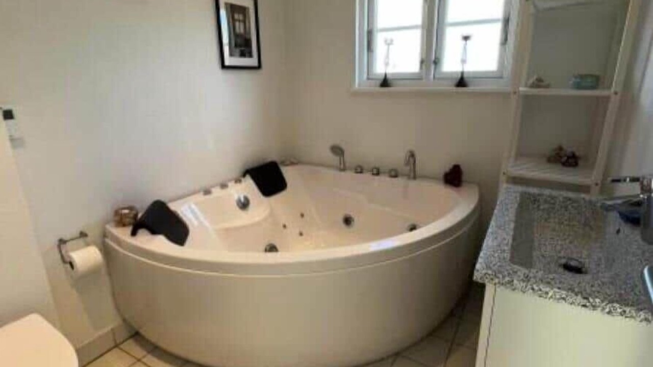 Photo of Bathroom in Aeroskobing