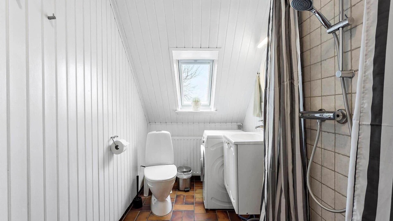 Photo of Bathroom in Soeby
