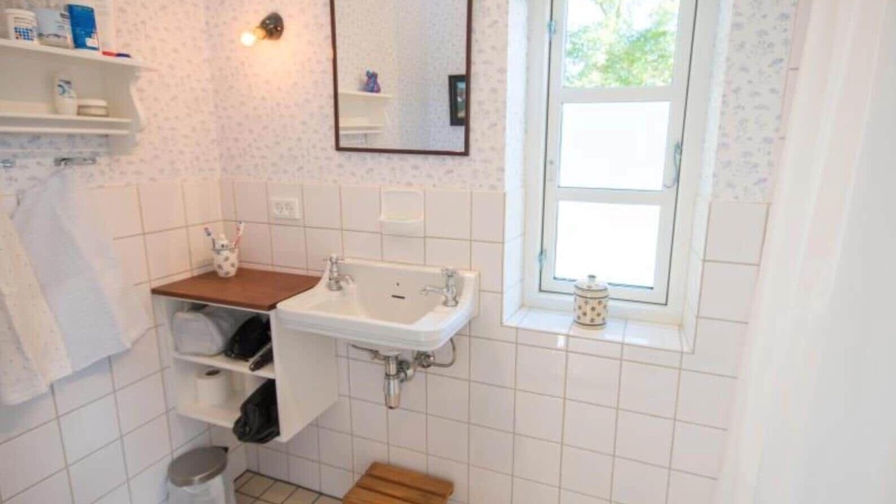 Photo of Bathroom in Aeroskobing