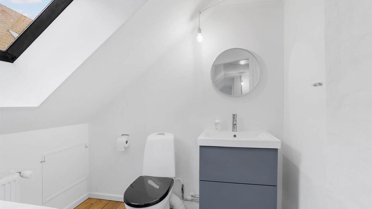 Photo of Bathroom in Aeroskobing