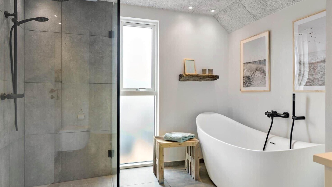 Photo of Bathroom in Lonstrup