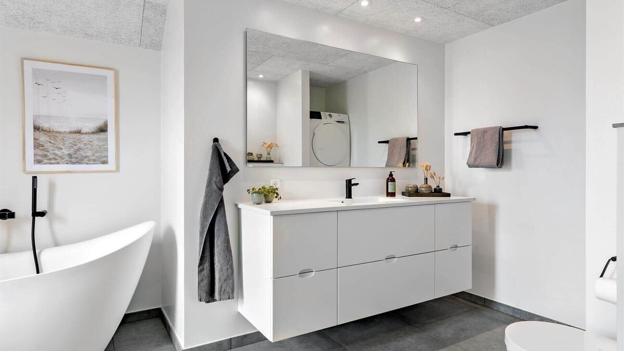 Photo of Bathroom in Lonstrup