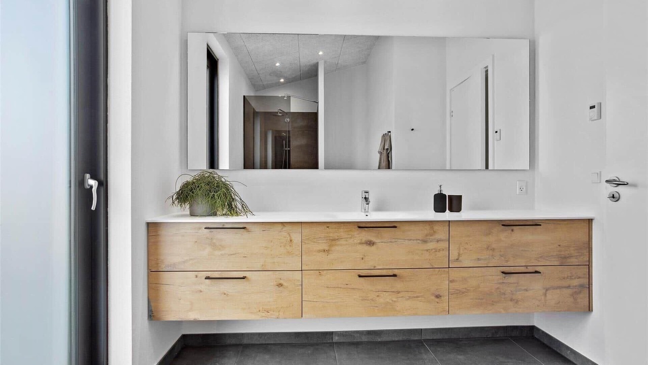 Photo of Bathroom in Tranum
