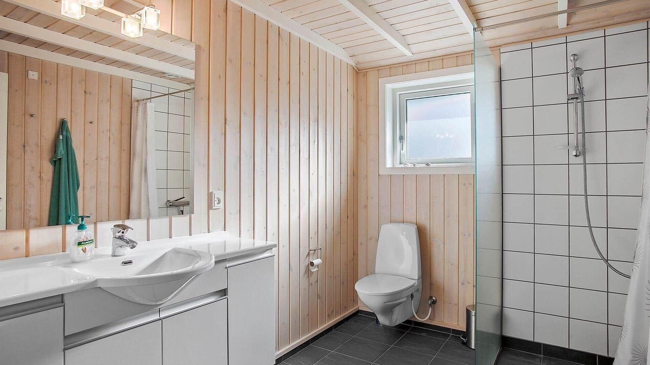 Photo of Bathroom in Torup Strand