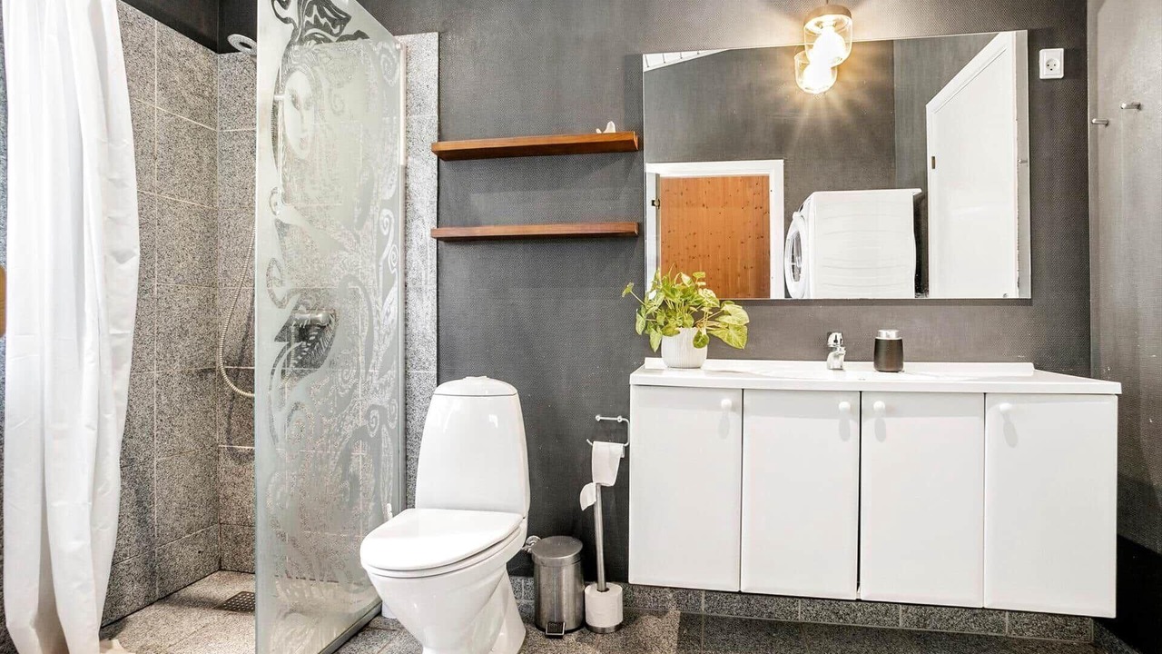 Photo of Bathroom in Tranum