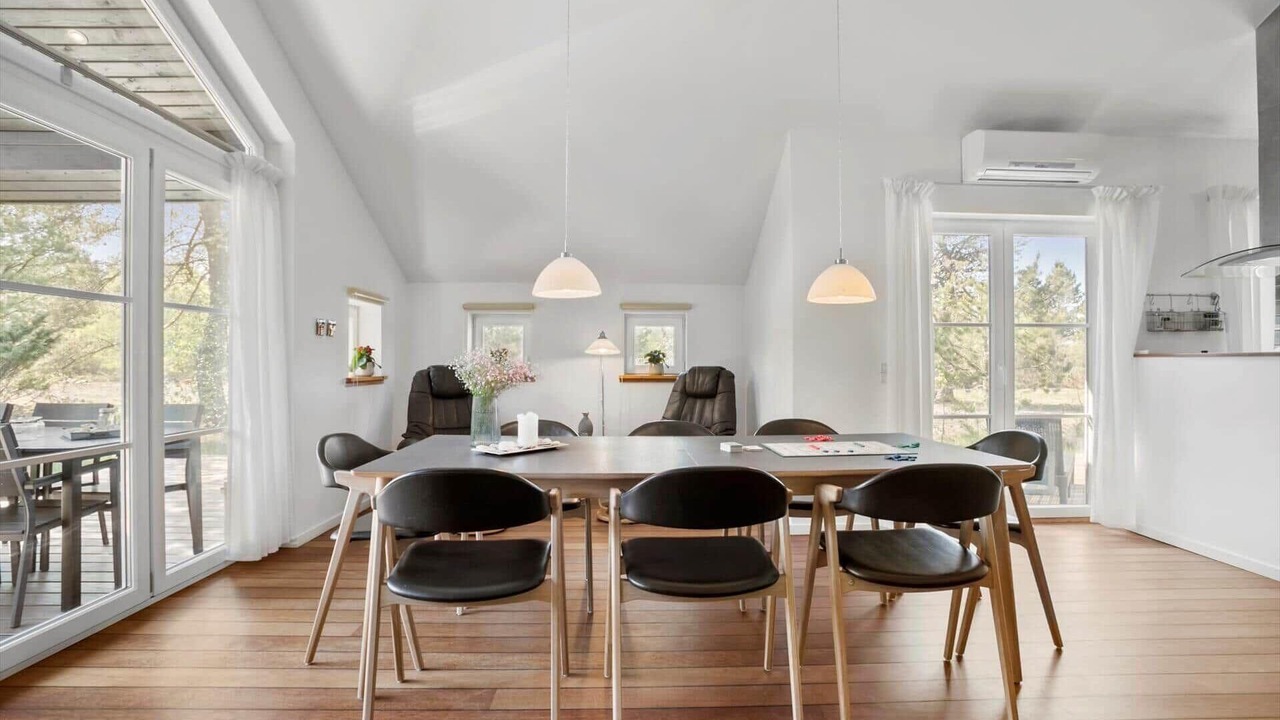 Photo of Others in Tranum