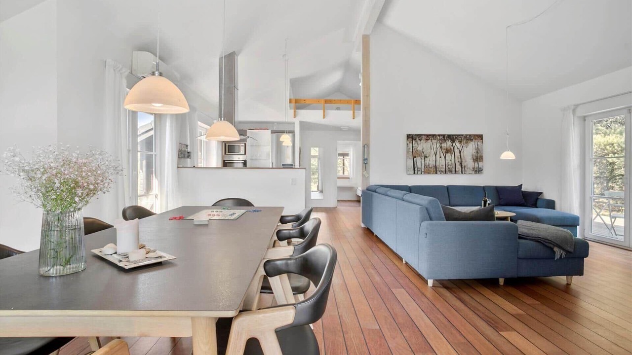 Photo of Others in Tranum