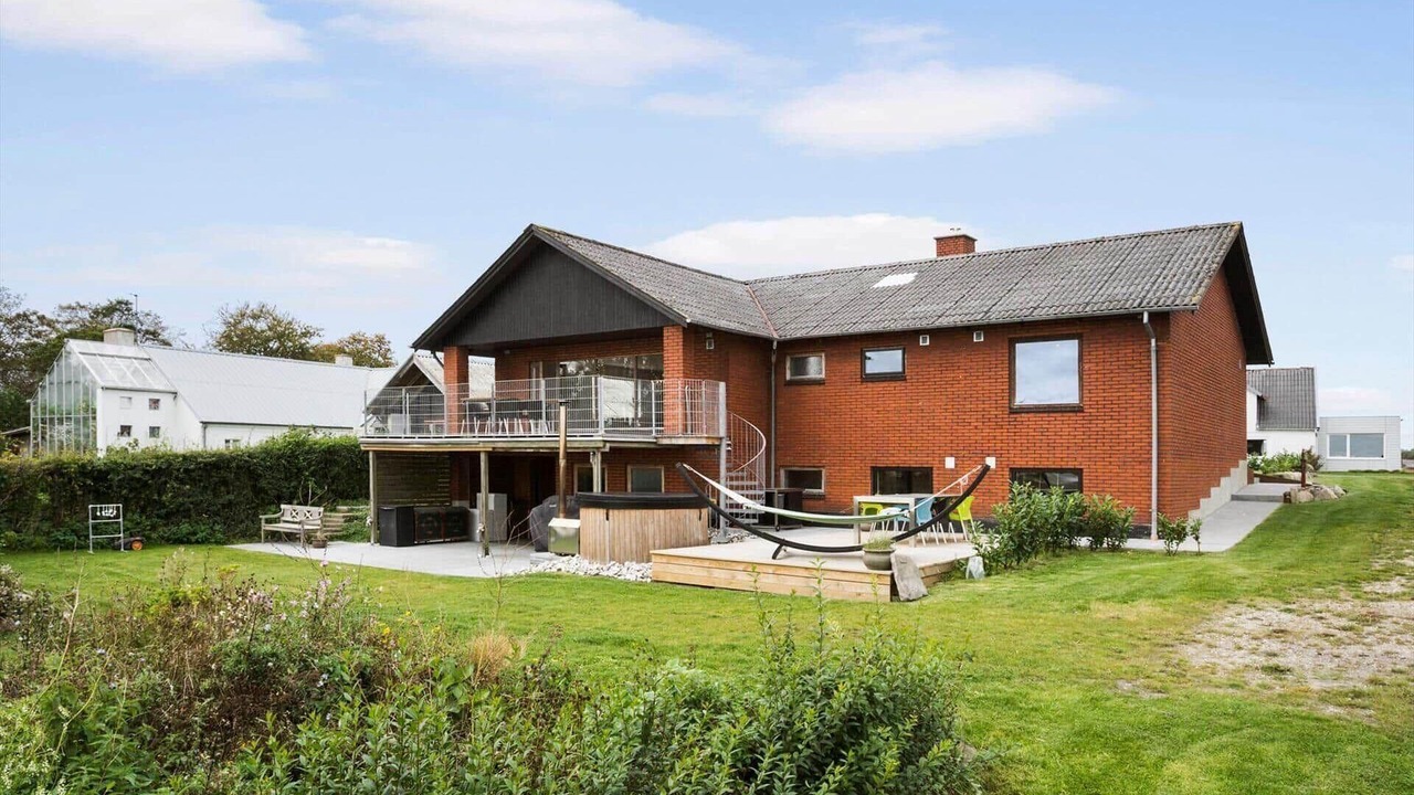 Photo of Outdoor in Logstor