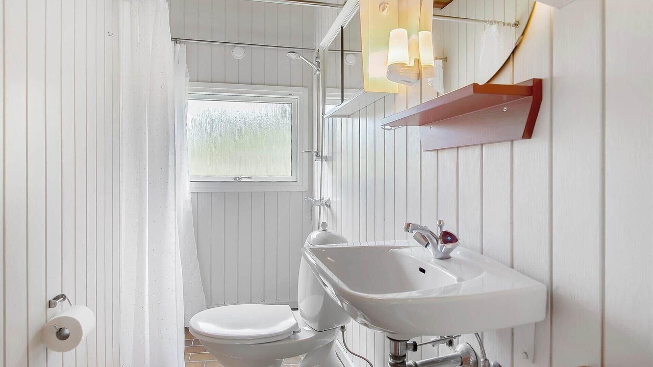 Photo of Bathroom in Brovst