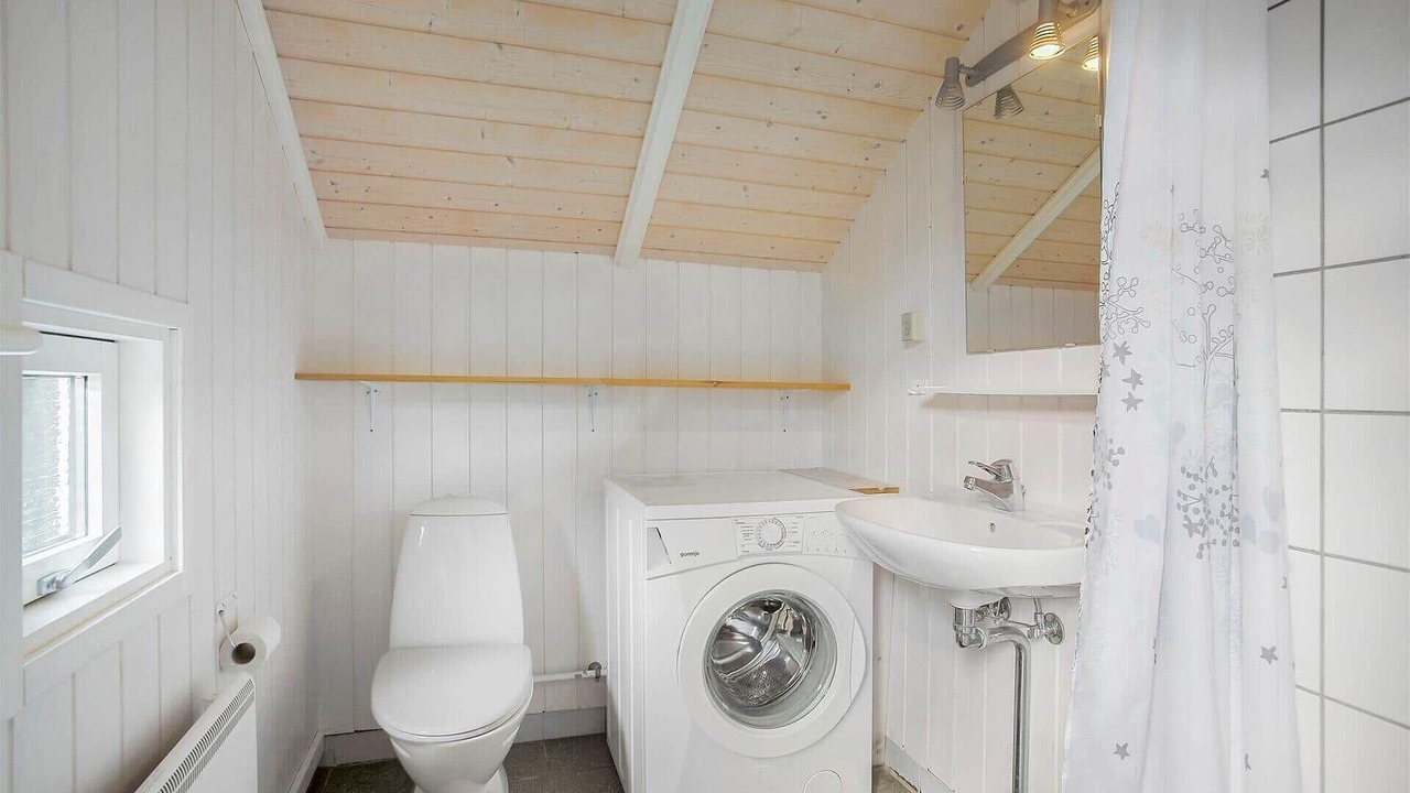 Photo of Bathroom in Brovst