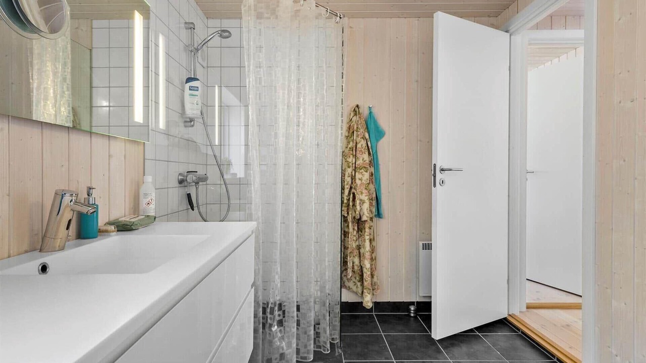 Photo of Bathroom in Skallerup Klit