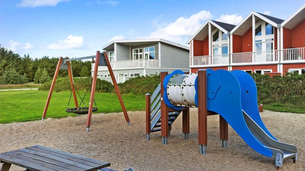 Photo of Others in Lokken