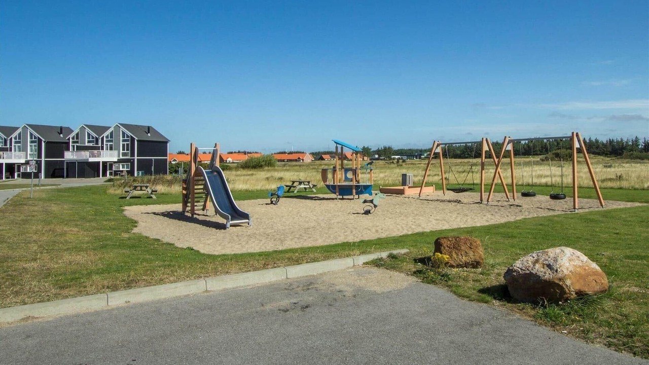 Photo of Others in Lokken