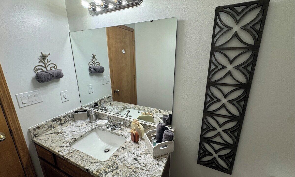 Photo of Bathroom in Notch Estates