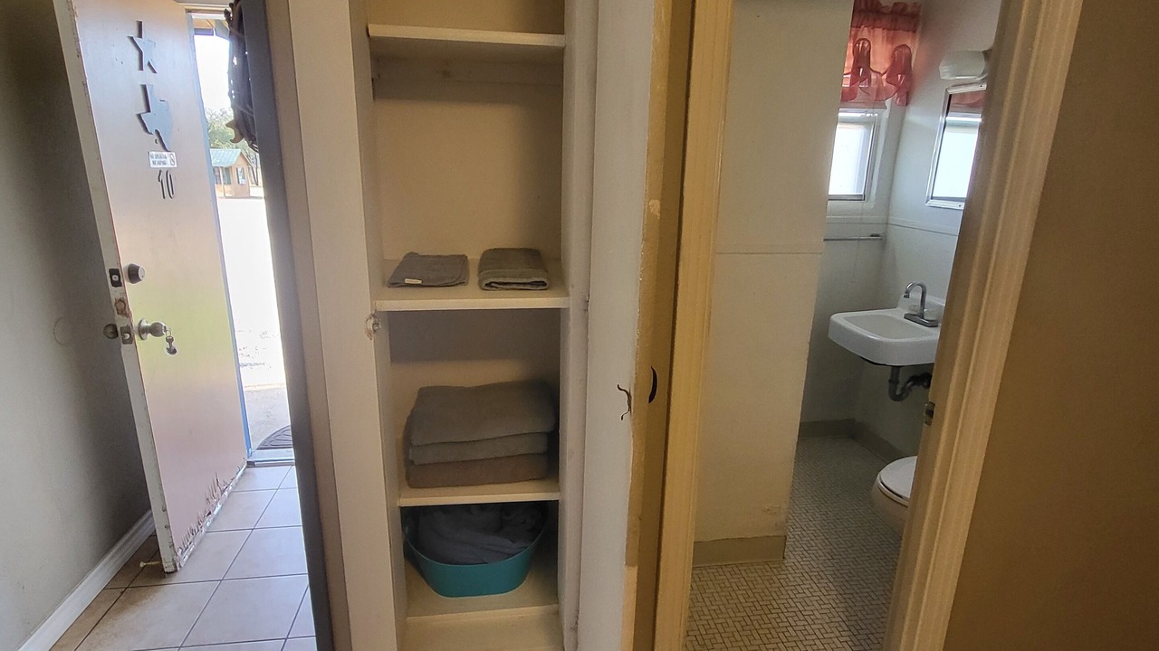 Photo of Bathroom in Buchanan Dam