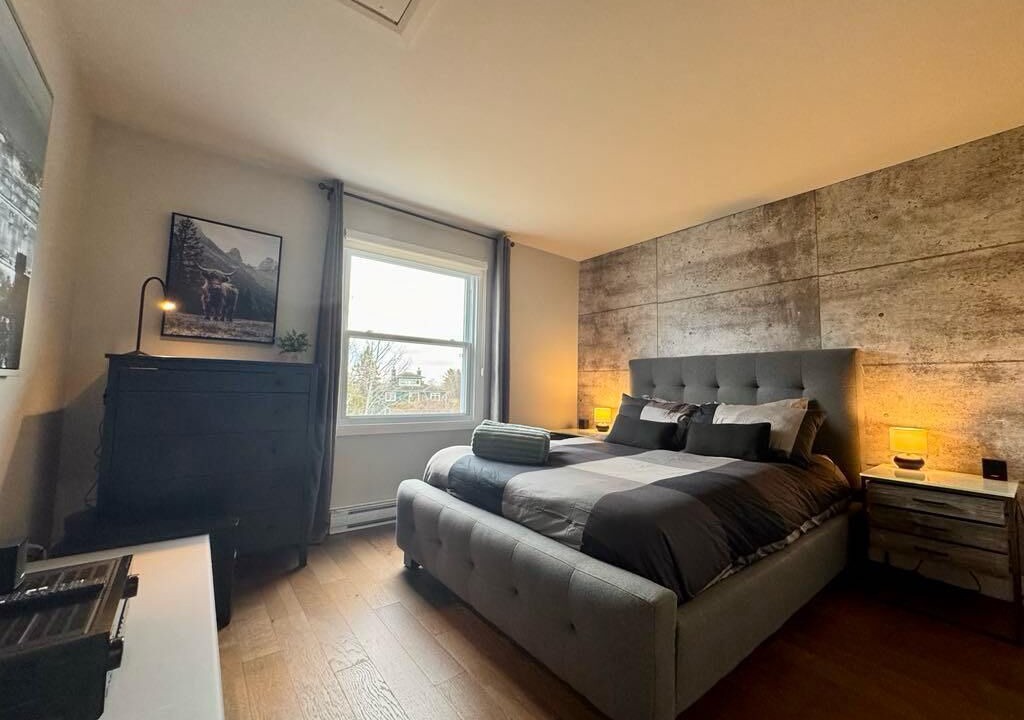 Photo of Bedroom in Magog