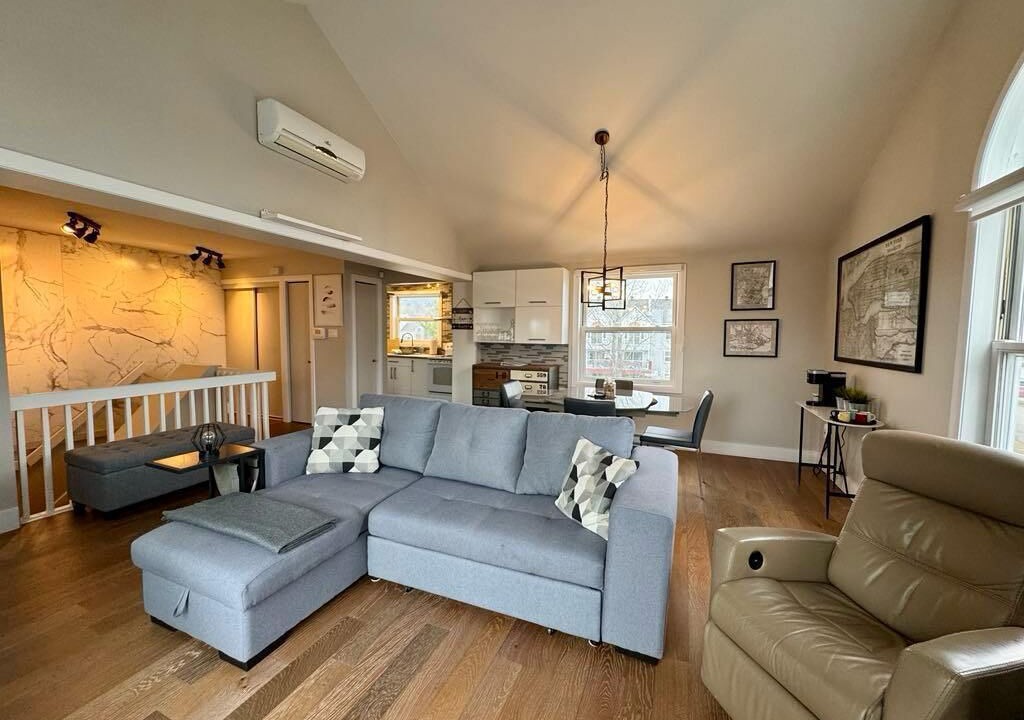 Photo of Livingroom in Magog