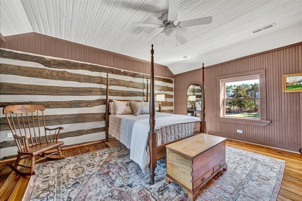 Photo of Bedroom in Lowesville