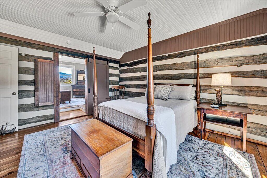 Photo of Bedroom in Lowesville