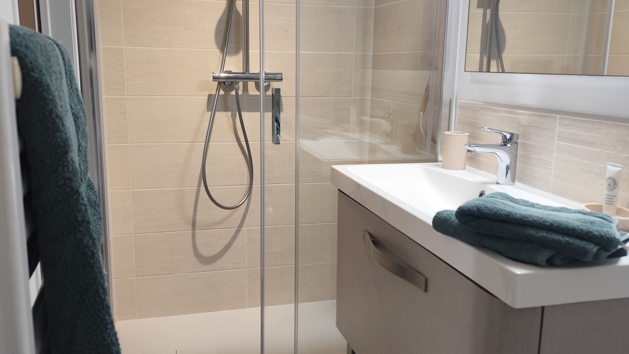 Photo of Bathroom in Loudun