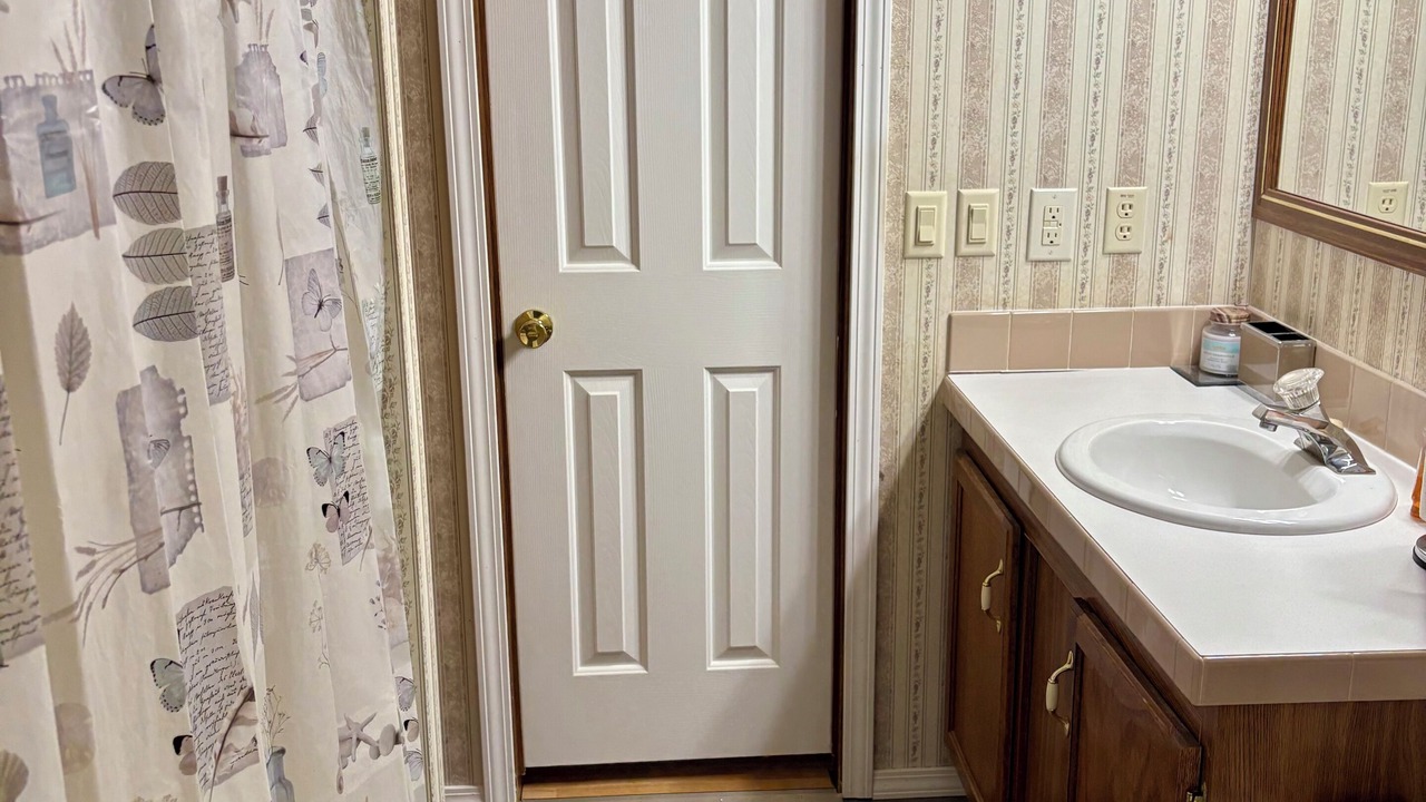 Photo of Bathroom in Pineville