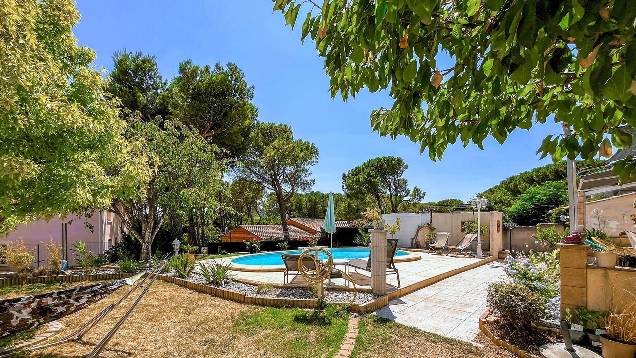 Photo of Outdoor in Tavel