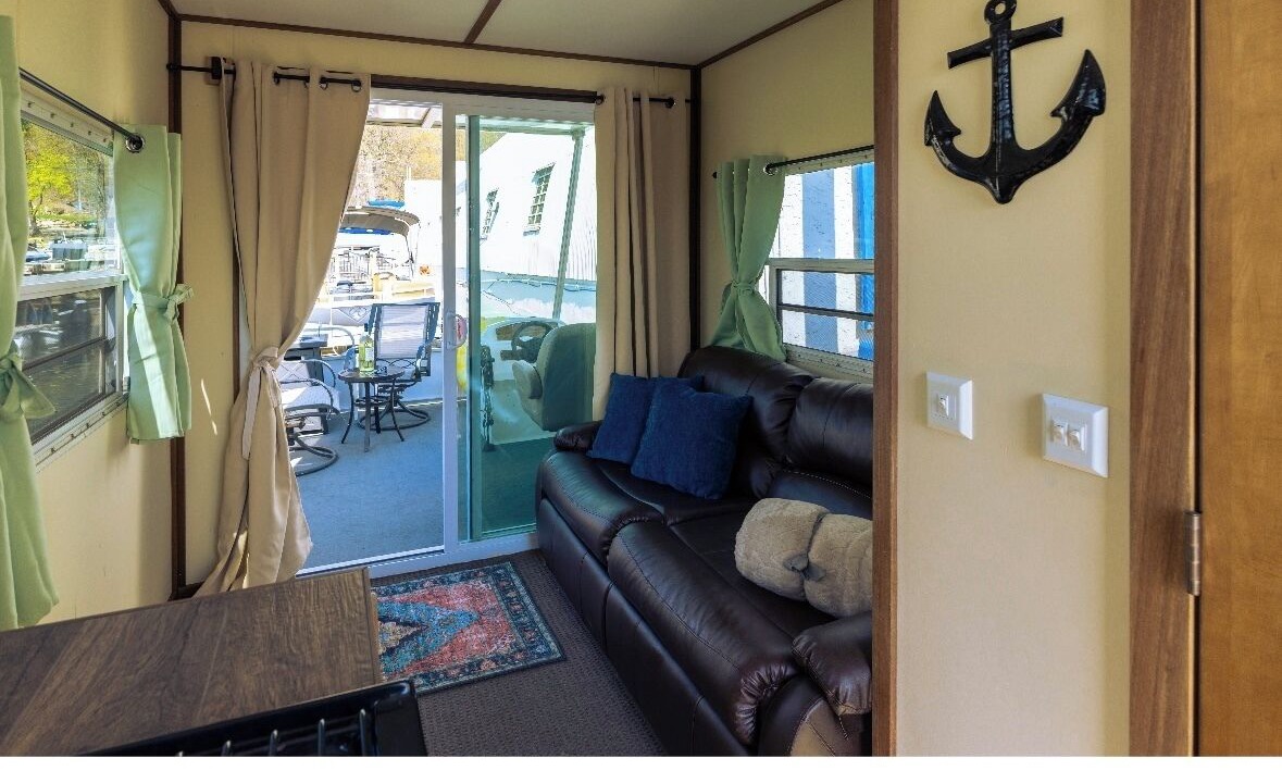 Photo of Livingroom in West Milford