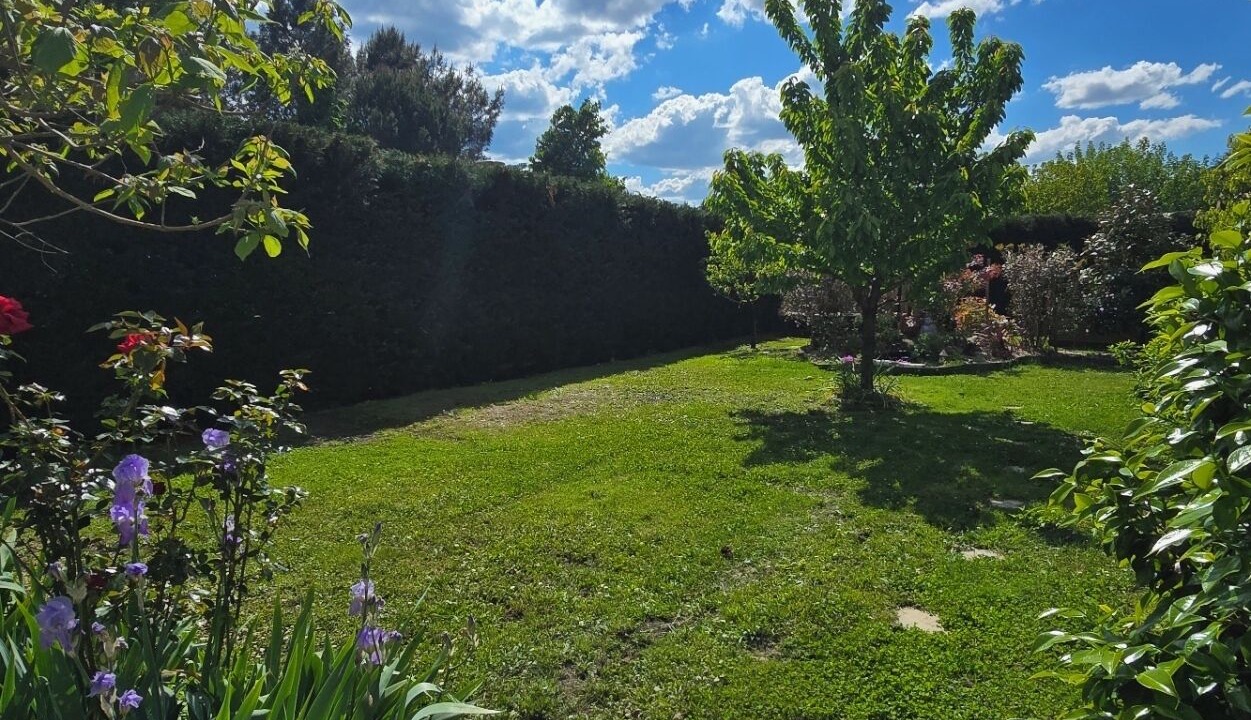 Photo of Outdoor in Gastes