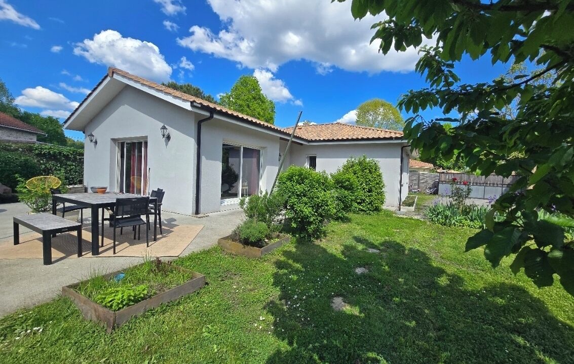 Photo of Outdoor in Gastes